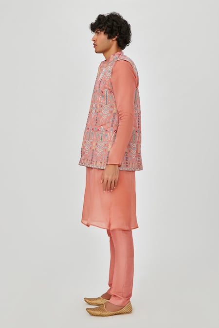Aisha Rao Coral Satin, Organza, Silk Embroidery Applique Bundi And Kurta Set Online at Aza Fashions Aisha Rao_Coral Satin, Organza, Silk Embroidery Applique Bundi And Kurta Set _Online_at_Aza_Fashions