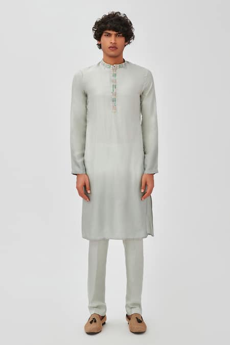 Aisha Rao Gray Tissue, Silk Embroidery, Applique Bundi And Kurta Set at Aza Fashions Aisha Rao_Gray Tissue, Silk Embroidery, Applique Bundi And Kurta Set _at_Aza_Fashions