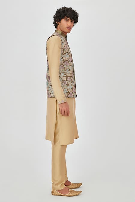 Buy Aisha Rao Brown Tissue, Silk Applique, Embroidery Bundi And Kurta Set Online at Aza Fashions Buy_Aisha Rao_Brown Tissue, Silk Applique, Embroidery Bundi And Kurta Set _Online_at_Aza_Fashions