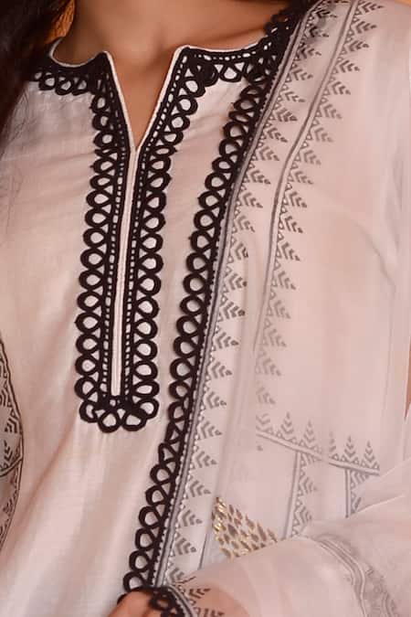 Buy_Abbaran_White Chanderi, Organza, Cotton Lace Floral Block Print Anarkali Palazzo Set _Online_at_Aza_Fashions