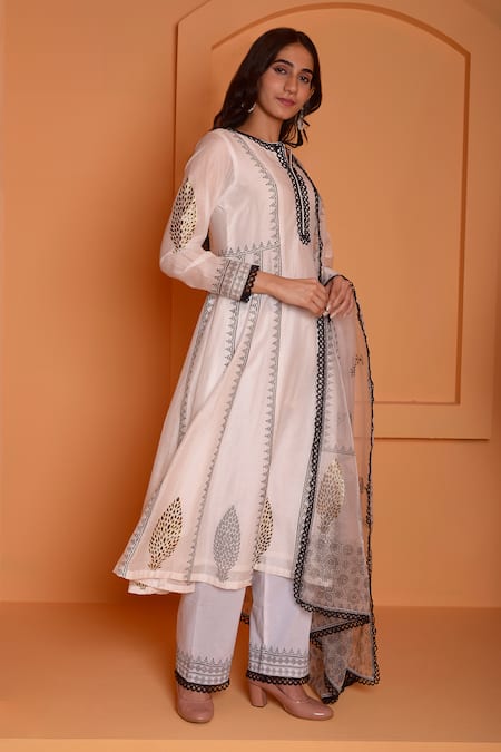 Abbaran_White Chanderi, Organza, Cotton Lace Floral Block Print Anarkali Palazzo Set _at_Aza_Fashions