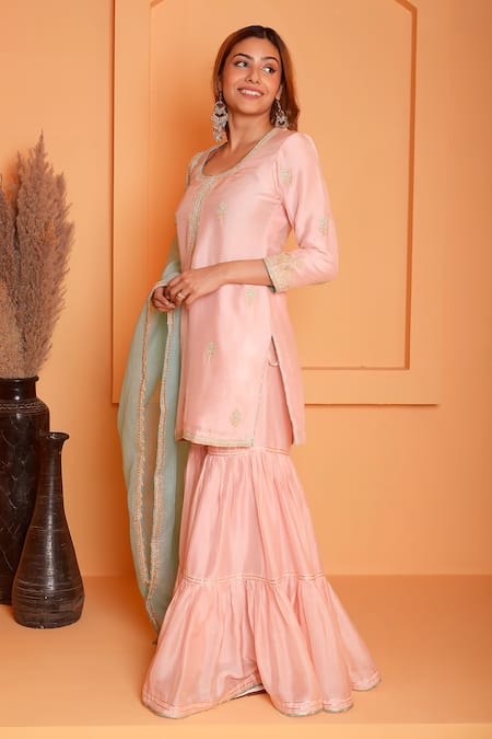 Abbaran_Peach Cotton, Silk Diamonds, Gota Patti, Embroidery Dori Kurta Gharara Set _at_Aza_Fashions