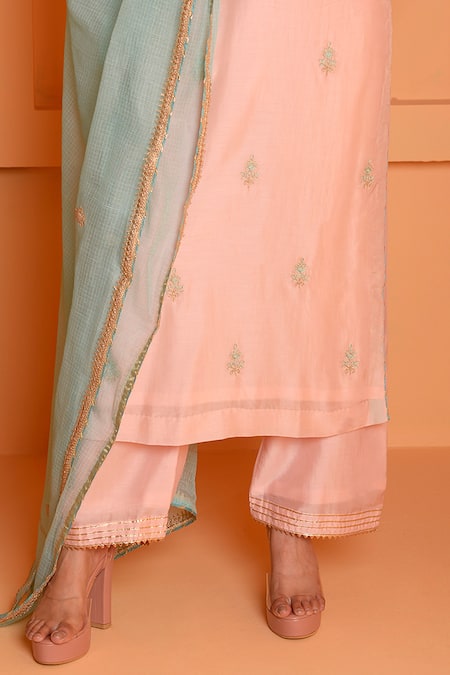 Buy_Abbaran_Peach Cotton, Silk Gota Patti, Embroidery Round Paisley Dori Kurta Palazzo Set _Online_at_Aza_Fashions