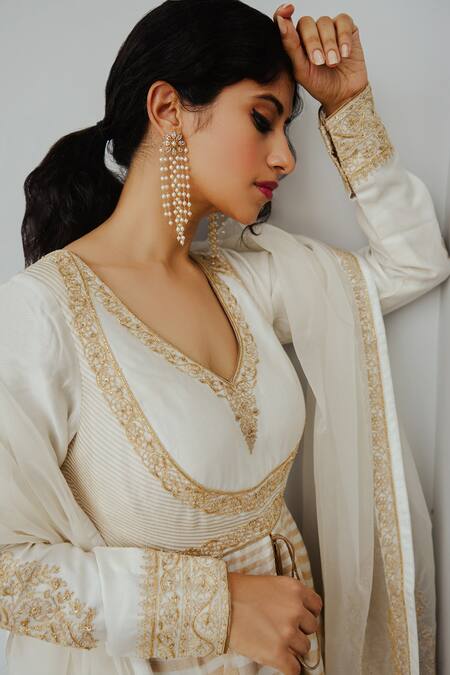 Wabi Sabi By Anshum-Ritesh_Ivory Chanderi Tassels, Embroidery Asymmetric Mogra Hand Anarkali Pant Set _Online_at_Aza_Fashions