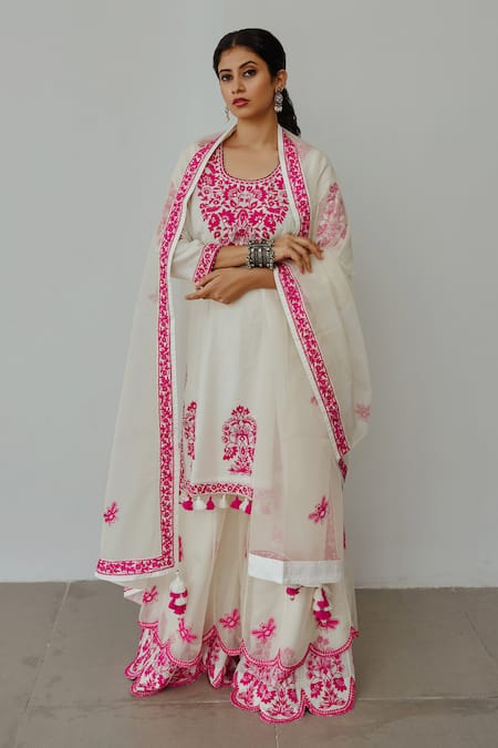 Wabi Sabi By Anshum-Ritesh Ivory Chanderi Embroidery, Tassels Round Beaming Bee Hand Kurta Sharara Set