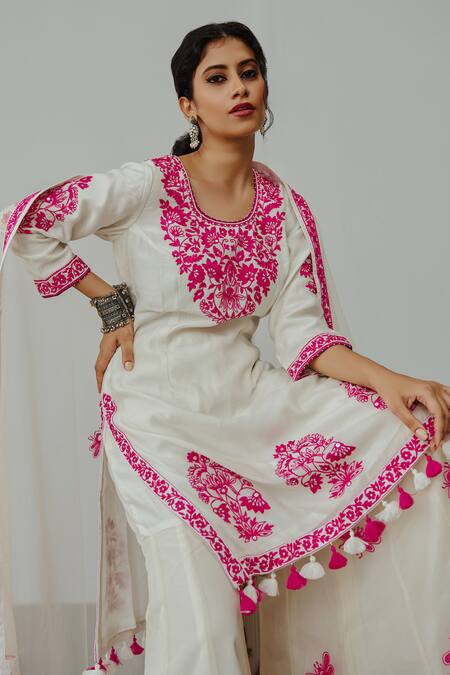 Buy Wabi Sabi By Anshum-Ritesh Ivory Chanderi Embroidery, Tassels Round Beaming Bee Hand Kurta Sharara Set Online at Aza Fashions Buy_Wabi Sabi By Anshum-Ritesh_Ivory Chanderi Embroidery, Tassels Round Beaming Bee Hand Kurta Sharara Set _Online_at_Aza_Fashions