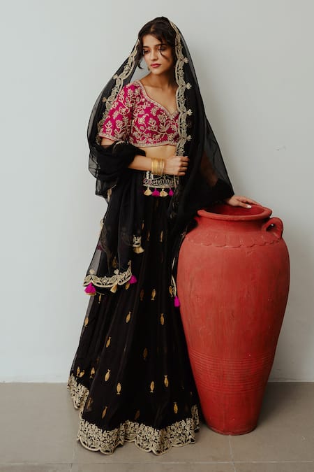Shop Wabi Sabi By Anshum-Ritesh Black Chanderi Embroidery, Tassels Sweetheart Neck Noor Jahan Hand Lehenga Set at Aza Fashions Shop_Wabi Sabi By Anshum-Ritesh_Black Chanderi Embroidery, Tassels Sweetheart Neck Noor Jahan Hand Lehenga Set _at_Aza_Fashions