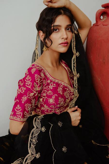 Wabi Sabi By Anshum-Ritesh Black Chanderi Embroidery, Tassels Sweetheart Neck Noor Jahan Hand Lehenga Set Online at Aza Fashions Wabi Sabi By Anshum-Ritesh_Black Chanderi Embroidery, Tassels Sweetheart Neck Noor Jahan Hand Lehenga Set _Online_at_Aza_Fashions