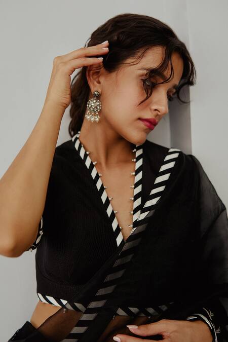 Shop Wabi Sabi By Anshum-Ritesh Black Organza Tassels, Embroidery V-neck Lotus Pond Saree With Blouse Online at Aza Fashions Shop_Wabi Sabi By Anshum-Ritesh_Black Organza Tassels, Embroidery V-neck Lotus Pond Saree With Blouse _Online_at_Aza_Fashions