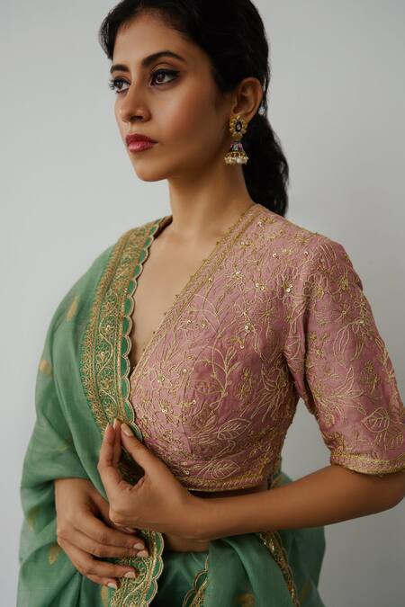 Wabi Sabi By Anshum-Ritesh_Green Chanderi Embroidery V-neck Anchovies Saree With Blouse _Online_at_Aza_Fashions