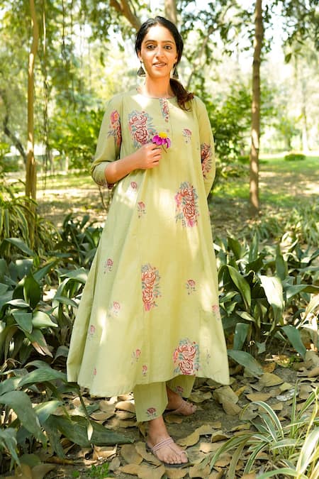 ta’assur Botanical Print Anarkali & Trouser Set 