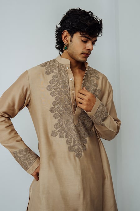 Wabi Sabi By Anshum-Ritesh Beige Chanderi Embroidery Adams Garland Dori Work Kurta Set Online at Aza Fashions Wabi Sabi By Anshum-Ritesh_Beige Chanderi Embroidery Adams Garland Dori Work Kurta Set _Online_at_Aza_Fashions