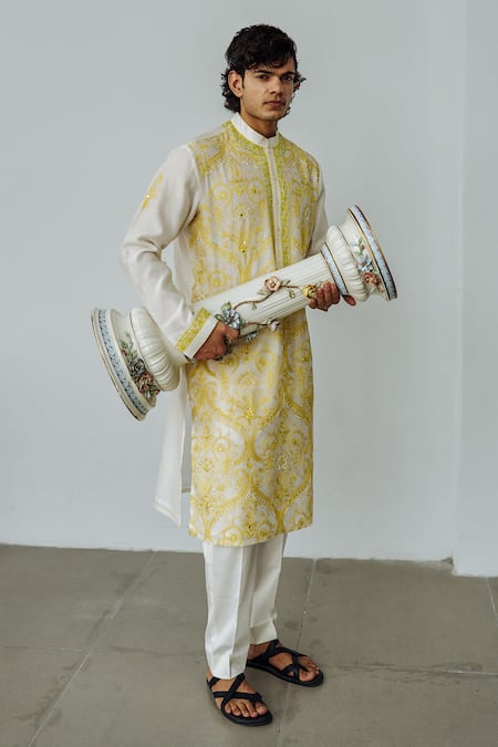 Wabi Sabi By Anshum-Ritesh Green Chanderi Embroidery Passion Paisley Hand Kurta And Pant Set 