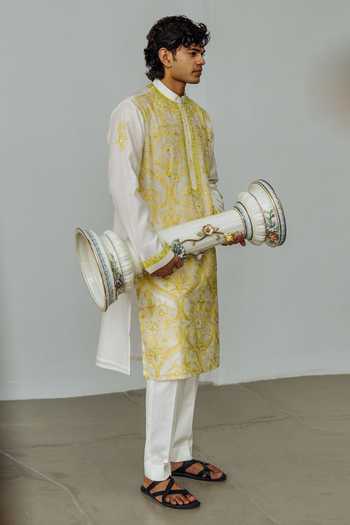 Buy Wabi Sabi By Anshum-Ritesh Green Chanderi Embroidery Passion Paisley Hand Kurta And Pant Set Online at Aza Fashions Buy_Wabi Sabi By Anshum-Ritesh_Green Chanderi Embroidery Passion Paisley Hand Kurta And Pant Set _Online_at_Aza_Fashions