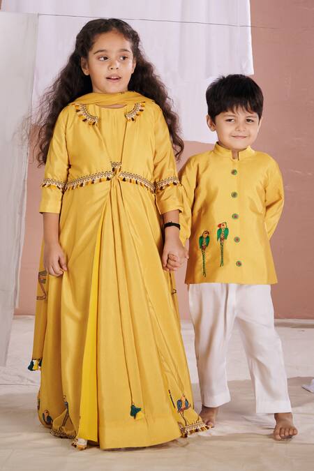 Vivedkids Yellow Crepe, Cotton Embroidery Parrot Applique Bandhgala And Pant Set at Aza Fashions Vivedkids_Yellow Crepe, Cotton Embroidery Parrot Applique Bandhgala And Pant Set _at_Aza_Fashions