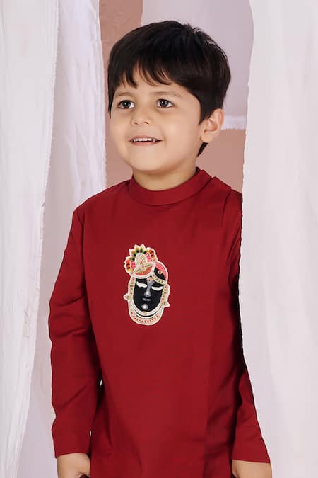 Vivedkids_Maroon Linen Gota Patti, Embroidery Srinathji Kurta And Pant Set _Online_at_Aza_Fashions