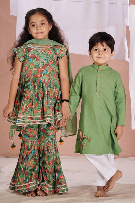 Buy Vivedkids Green Crepe Lace, Embroidery Kalamkari Peplum Top And Sharara Set Online at Aza Fashions Buy_Vivedkids_Green Crepe Lace, Embroidery Kalamkari Peplum Top And Sharara Set _Online_at_Aza_Fashions