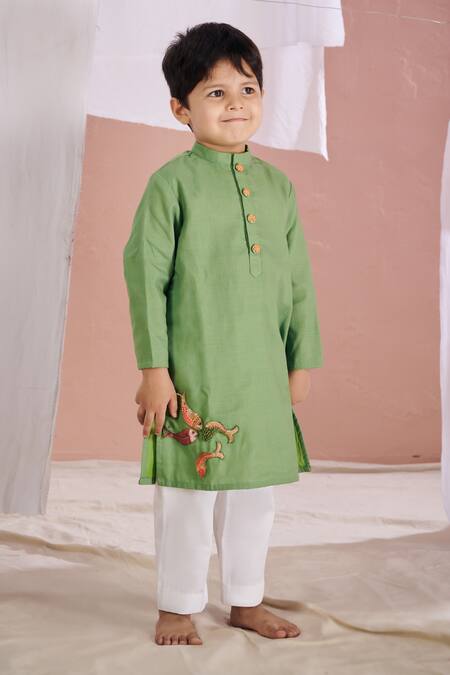 Shop_Vivedkids_Green Cotton Embroidery Kurta And Pant Set _at_Aza_Fashions