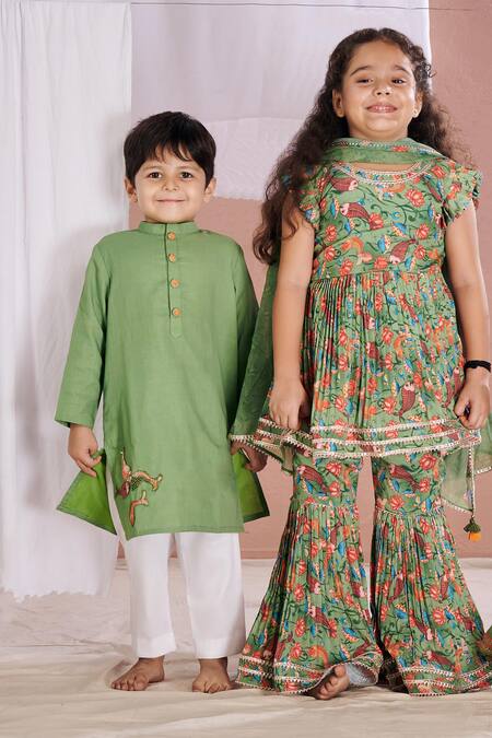 Vivedkids_Green Cotton Embroidery Kurta And Pant Set _at_Aza_Fashions
