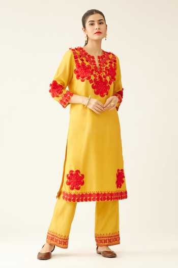 Kora Gold Silk, Cotton, Chanderi Applique, Sequins, Embroidery, Tassels Kurta Set Online at Aza Fashions Kora_Gold Silk, Cotton, Chanderi Applique, Sequins, Embroidery, Tassels Kurta Set _Online_at_Aza_Fashions
