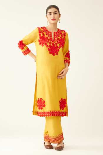 Shop Kora Gold Silk, Cotton, Chanderi Applique, Sequins, Embroidery, Tassels Kurta Set Online at Aza Fashions Shop_Kora_Gold Silk, Cotton, Chanderi Applique, Sequins, Embroidery, Tassels Kurta Set _Online_at_Aza_Fashions