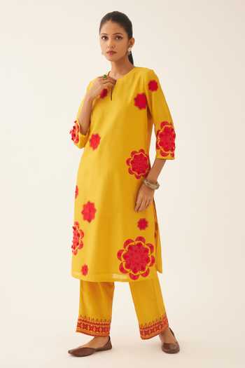 Kora_Gold Silk, Cotton, Chanderi Embroidery, Sequins, Floral Applique Work Kurta Set _Online_at_Aza_Fashions