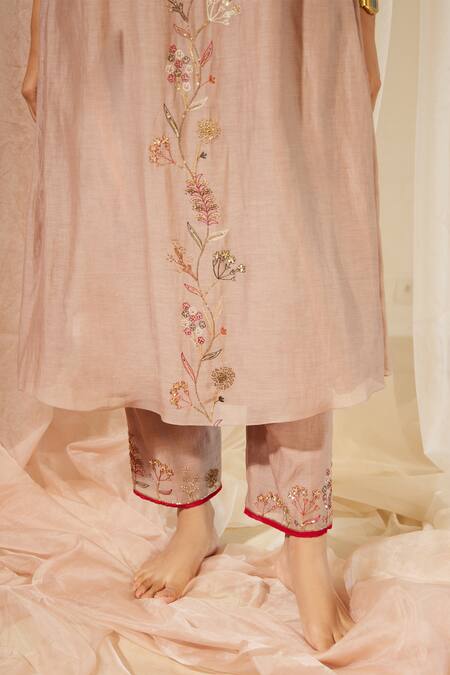 Sarang Kaur Grey Chanderi Silk Embroidery Round Neck Hand Kurta With Pant at Aza Fashions Sarang Kaur_Grey Chanderi Silk Embroidery Round Neck Hand Kurta With Pant _at_Aza_Fashions