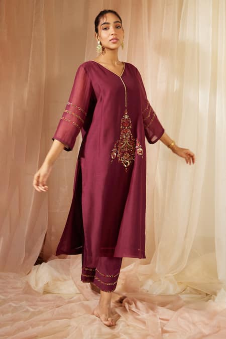 Sarang Kaur Purple Kurta And Pant Chanderi Silk Hand Embroidery Dhuleti Placement With