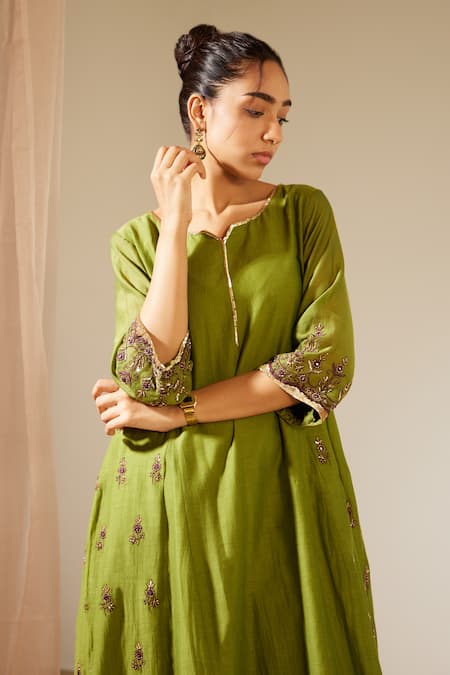 Buy Sarang Kaur Green Chanderi Silk Sequins, Mirrors, Embroidery Poornima Kurta And Pant Set Online at Aza Fashions Buy_Sarang Kaur_Green Chanderi Silk Sequins, Mirrors, Embroidery Poornima Kurta And Pant Set _Online_at_Aza_Fashions