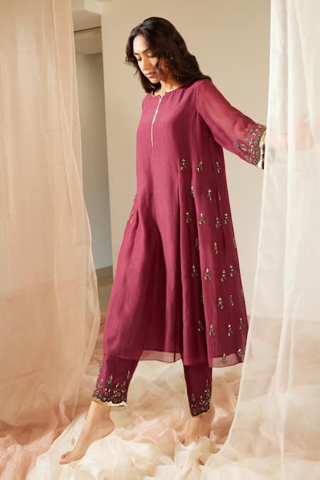 Sarang Kaur_Purple Chanderi Silk Sequins, Embroidery Round Poornima Thread Kurta And Pant Set _Online_at_Aza_Fashions