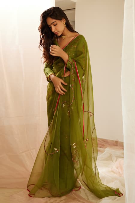 Sarang Kaur Green Organza, Dhuleti Vintage Embroidered Saree With Unstitched Blouse Piece Online at Aza Fashions Sarang Kaur_Green Organza, Dhuleti Vintage Embroidered Saree With Unstitched Blouse Piece _Online_at_Aza_Fashions