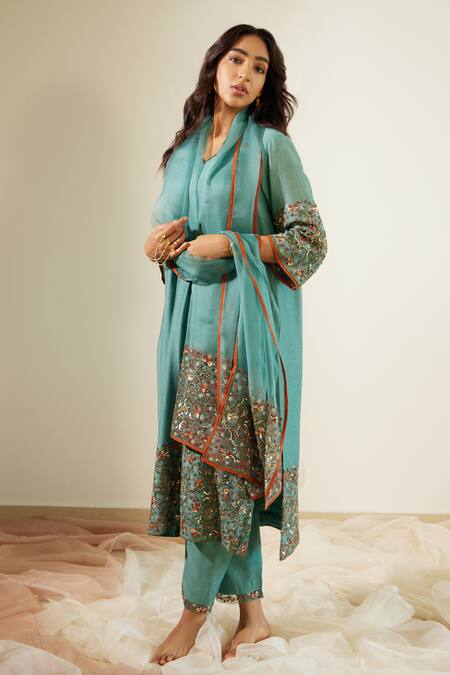 Sarang Kaur Blue Organza, Silk Sequins, Beads, Embroidery Bloom Hem Dupatta Online at Aza Fashions Sarang Kaur_Blue Organza, Silk Sequins, Beads, Embroidery Bloom Hem Dupatta _Online_at_Aza_Fashions