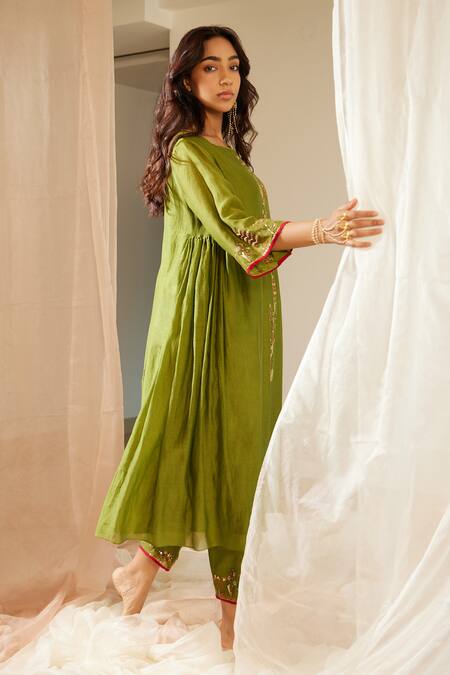 Shop Sarang Kaur Green Chanderi Silk Sequins, Beads, Embroidery Thread Work Kurta And Pant Set Online at Aza Fashions Shop_Sarang Kaur_Green Chanderi Silk Sequins, Beads, Embroidery Thread Work Kurta And Pant Set _Online_at_Aza_Fashions