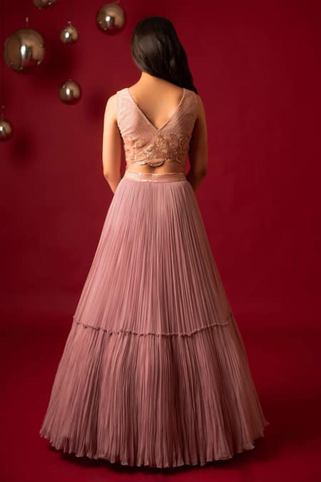 Decemberbyvivek Embroidered Blouse Pleated Lehenga Set 