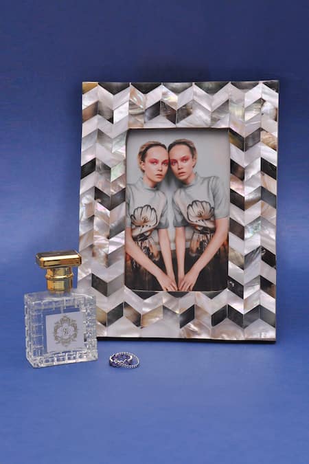 Assemblage_White Mother Of Pearl Chevron Photo Frame Set 2 _Online_at_Aza_Fashions