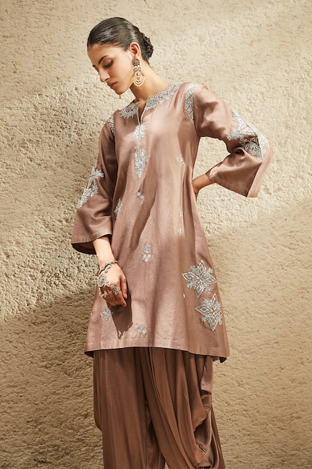 Buy Matsya Brown Kurta Chanderi Embroidery Gota Patti Notched Set Online at Aza Fashions Buy_Matsya_Brown Kurta Chanderi Embroidery Gota Patti Notched Set_Online_at_Aza_Fashions