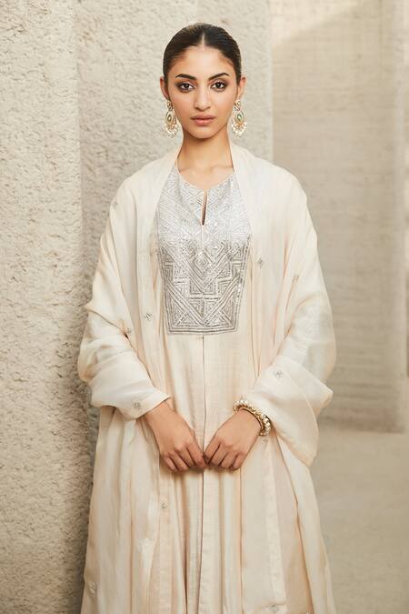 Matsya_Ivory The Classic Embroidered Anarkali Set_Online_at_Aza_Fashions