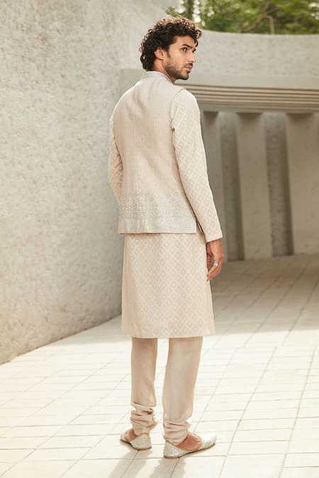Matsya Minimal Embroidered Jodhpuri Bundi 