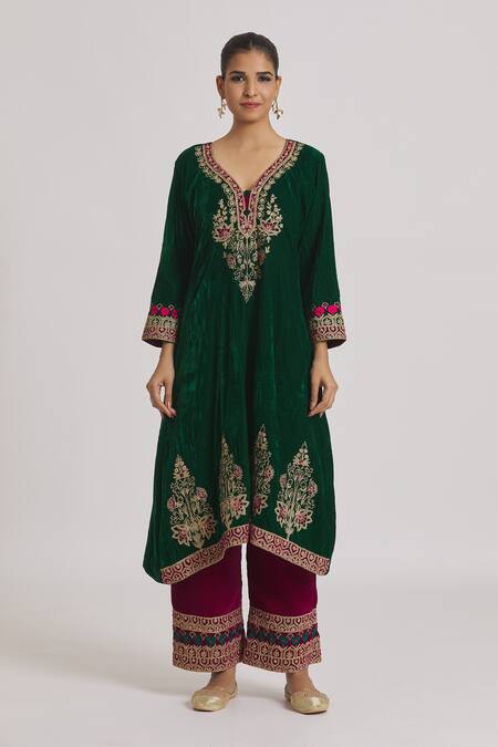 Buy Rahul Singh Green Velvet Embroidery V-neck Kurta And Pyjama Set Online at Aza Fashions Buy_Rahul Singh_Green Velvet Embroidery V-neck Kurta And Pyjama Set _Online_at_Aza_Fashions