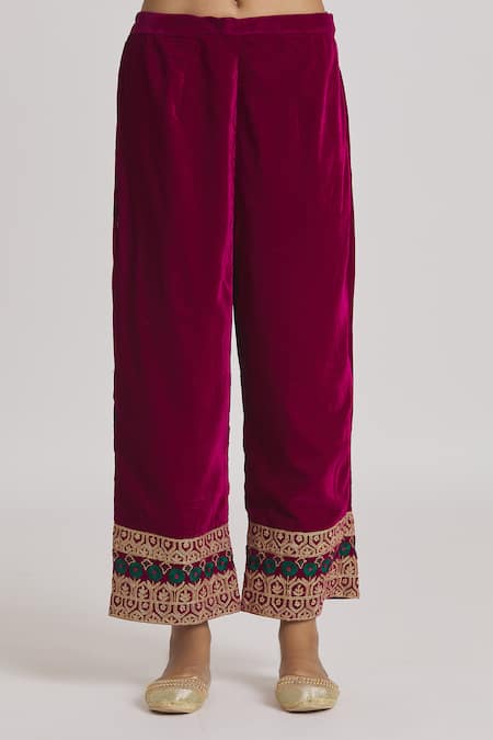 Rahul Singh Green Velvet Embroidery V-neck Kurta And Pyjama Set at Aza Fashions Rahul Singh_Green Velvet Embroidery V-neck Kurta And Pyjama Set _at_Aza_Fashions