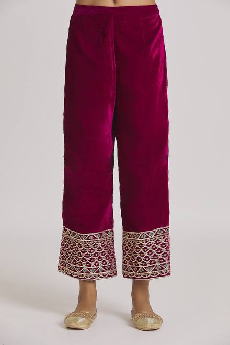 Rahul Singh_Blue Velvet Embroidery Round Neck Floral Kurta And Pyjama Set _at_Aza_Fashions