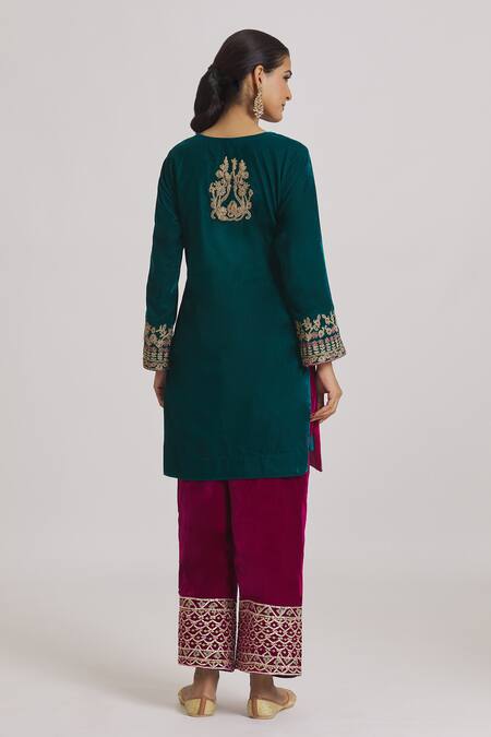 Rahul Singh_Blue Velvet Embroidery Round Neck Floral Kurta And Pyjama Set _Online_at_Aza_Fashions