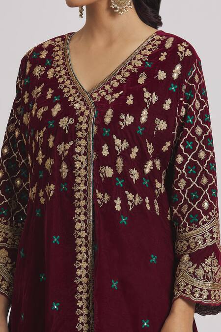 Shop_Rahul Singh_Wine Velvet Embroidery V-neck Kurta And Pyjama Set _Online_at_Aza_Fashions