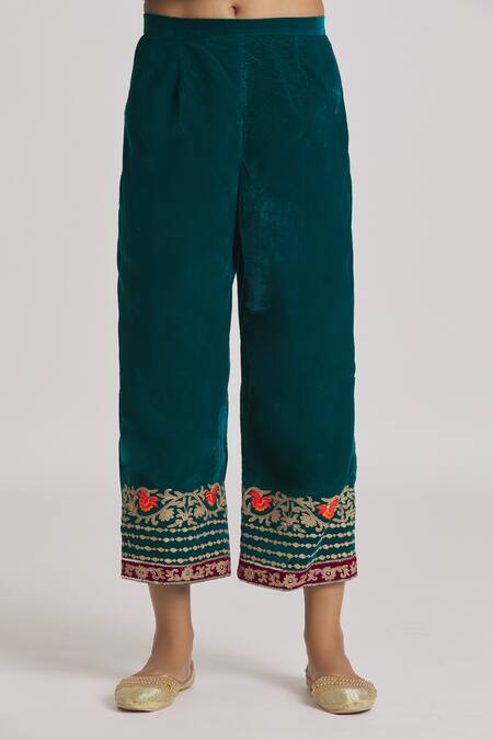 Rahul Singh_Blue Velvet Embroidery Round Neck Kurta And Pyjama Set _at_Aza_Fashions