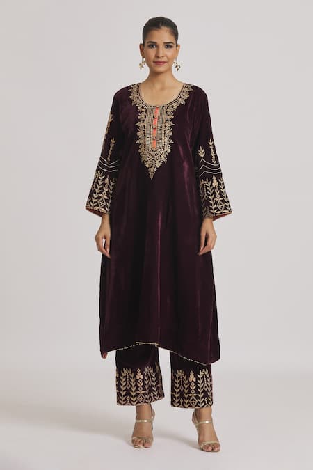 Buy Rahul Singh Wine Velvet Embroidery Round Neck Straight Kurta And Pyjama Set Online at Aza Fashions Buy_Rahul Singh_Wine Velvet Embroidery Round Neck Straight Kurta And Pyjama Set _Online_at_Aza_Fashions