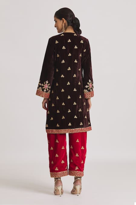 Rahul Singh Multi Color Velvet Embroidery V-neck Kurta And Pyjama Set Online at Aza Fashions Rahul Singh_Multi Color Velvet Embroidery V-neck Kurta And Pyjama Set _Online_at_Aza_Fashions