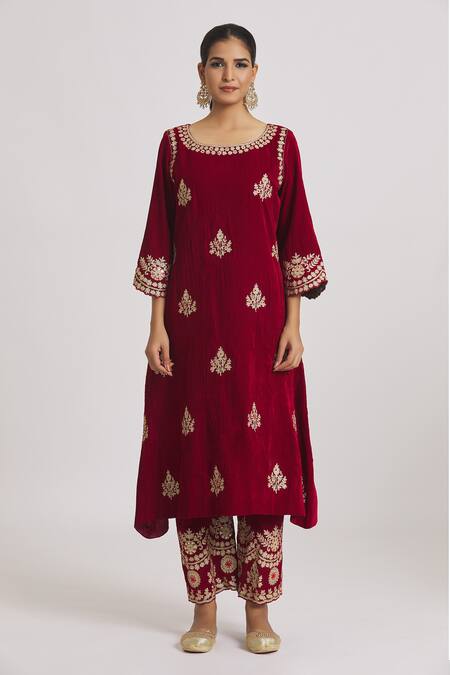 Buy Rahul Singh Red Velvet Embroidery Round Neck Straight Kurta And Pyjama Set Online at Aza Fashions Buy_Rahul Singh_Red Velvet Embroidery Round Neck Straight Kurta And Pyjama Set _Online_at_Aza_Fashions