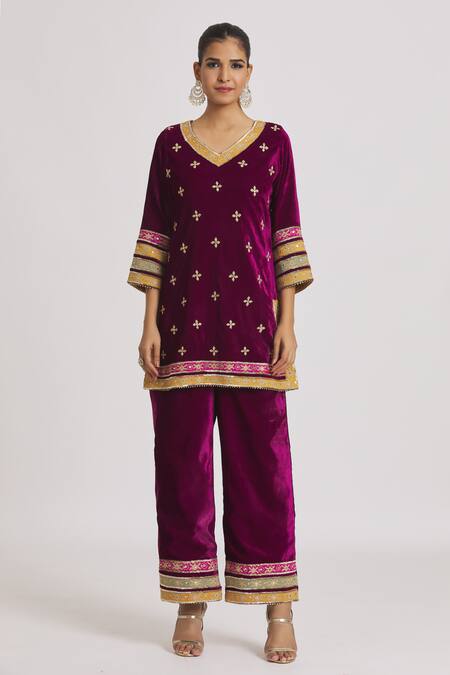 Buy Rahul Singh Maroon Velvet Embroidery V-neck Floral Kurta And Pyjama Set Online at Aza Fashions Buy_Rahul Singh_Maroon Velvet Embroidery V-neck Floral Kurta And Pyjama Set _Online_at_Aza_Fashions