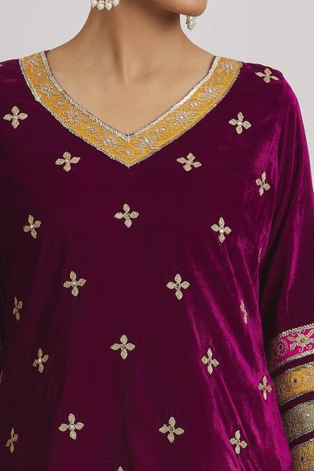 Shop Rahul Singh Maroon Velvet Embroidery V-neck Floral Kurta And Pyjama Set Online at Aza Fashions Shop_Rahul Singh_Maroon Velvet Embroidery V-neck Floral Kurta And Pyjama Set _Online_at_Aza_Fashions