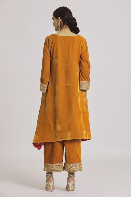 Rahul Singh Yellow Velvet Embroidery Round Neck Floral Kurta And Pyjama Set Online at Aza Fashions Rahul Singh_Yellow Velvet Embroidery Round Neck Floral Kurta And Pyjama Set _Online_at_Aza_Fashions